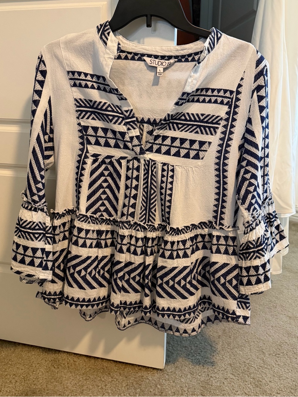 Studio 19 Women's Blue/White Geometric V-Neck 3/4 Ruffle Sleeve Peasant Blouse L